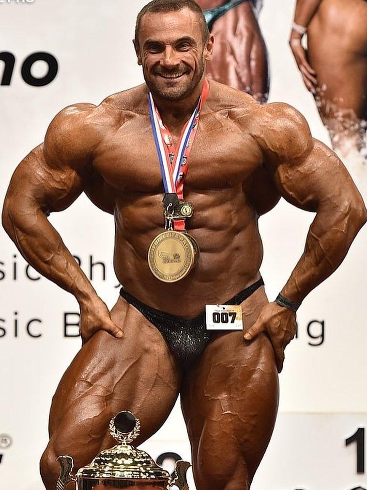 World Championship Elite Pro Masters Open Bodybuilding — 1. místo